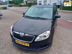 Zwart Gebruikt 2011 Skoda Fabia Fresh Stationwagen | € 1.999