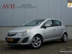 Grijs, metallic lak Gebruikt 2011 Opel Corsa Cosmo Hatchback | € 4.750 (Duur)
