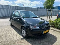 Zwart Gebruikt 2000 Fiat Punto Hatchback | € 599