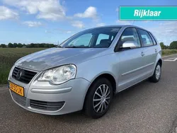 Grijs, andere lak Gebruikt 2006 VW Polo Hatchback | € 1.150 (Goede deal)
