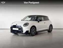 Wit Gebruikt 2024 Mini Cooper Hatchback | € 32.895