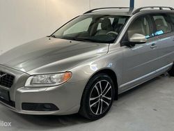 Grijs Gebruikt 2007 Volvo V70 Momentum Stationwagen | € 18.445