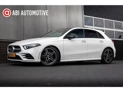 Wit Gebruikt 2018 Mercedes A200 Premium Plus Hatchback | € 24.945 (Eerlijke prijs)