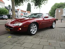 Rood Gebruikt 1998 Jaguar XK8 Cabriolet | € 10.985