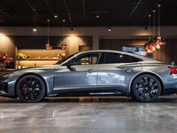 Grijs, metallic lak Gebruikt 2021 Audi RS e-tron GT S-Line Sedan | € 72.945 (Eerlijke prijs)