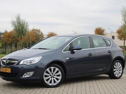 Blauw Gebruikt 2010 Opel Astra Cosmo Hatchback | € 5.450 (Eerlijke prijs)