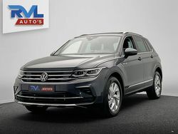 Grijs (metallic) Gebruikt 2022 VW Tiguan SUV | € 33.800 (Super prijs)