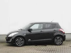 Zwart, metallic lak Gebruikt 2015 Suzuki Swift Style Hatchback | € 10.450 (Iets duurder)