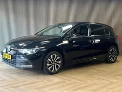 Zwart Gebruikt 2022 VW Golf VIII Business+ Stationwagen | € 27.995 (Goede deal)