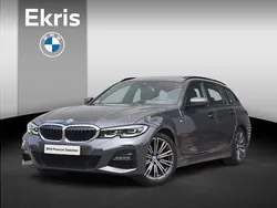 Grijs Gebruikt 2022 BMW 318 Executive Stationwagen | € 36.900 (Eerlijke prijs)
