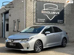 Grijs Gebruikt 2022 Toyota Corolla Sedan | € 19.950 (Eerlijke prijs)