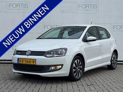 Wit Gebruikt 2016 VW Polo Edition Hatchback | € 9.900 (Eerlijke prijs)
