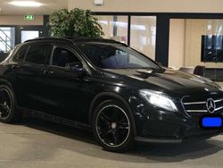 Zwart Gebruikt 2015 Mercedes GLA200 Prestige SUV | € 15.000 (Eerlijke prijs)