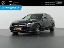 Zwart Gebruikt 2023 Mercedes 180 Luxury Sedan | € 40.850 (Eerlijke prijs)