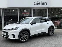 Wit Nieuw 2025 Lexus LBX SUV | € 41.400 (Eerlijke prijs)