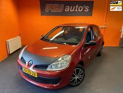 Rood Gebruikt 2008 Renault Clio R.S. Business Hatchback | € 1.450 (Goede deal)