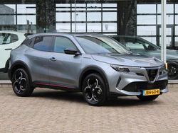 Grijs Nieuw 2025 Alfa Romeo GT Junior Edizione Speciale SUV | € 35.938