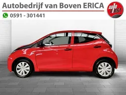 Rood Gebruikt 2017 Toyota Aygo Hatchback | € 7.995 (Eerlijke prijs)