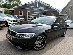 Zwart, metallic lak Gebruikt 2020 BMW 520 Executive Stationwagen | € 29.450 (Eerlijke prijs)
