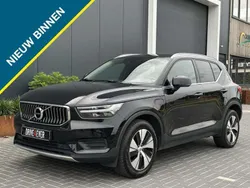 Zwart, metallic lak Gebruikt 2022 Volvo XC40 SUV | € 25.995 (Goede deal)