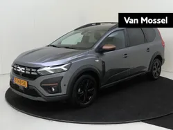 Grijs Gebruikt 2023 Dacia Jogger Extreme MPV | € 22.435 (Eerlijke prijs)