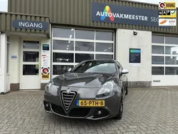 Grijs Gebruikt 2011 Alfa Romeo Giulietta Distinctive Hatchback | € 7.995 (Duur)