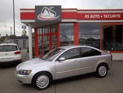 Zilver Gebruikt 2004 Volvo S40 Momentum Sedan | € 3.490 (Eerlijke prijs)
