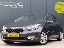 Grijs Gebruikt 2015 Kia Ceed Hatchback | € 11.400 (Iets duurder)