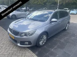 Grijs Gebruikt 2020 Peugeot 308 Premium Stationwagen | € 14.700 (Eerlijke prijs)