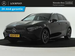 Zwart Gebruikt 2023 Mercedes A250 AMG line Hatchback | € 35.945 (Eerlijke prijs)
