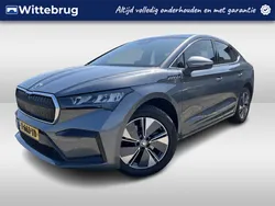 Grijs, metallic lak Gebruikt 2023 Skoda Enyaq iV Business Line SUV | € 38.950 (Duur)