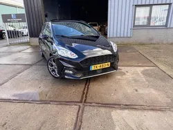 Zwart Gebruikt 2018 Ford Fiesta ST-Line Hatchback | € 8.999 (Eerlijke prijs)