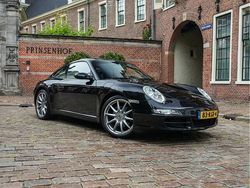 Zwart Gebruikt 2005 Porsche 911 Carrera Coupé | € 43.750 (Eerlijke prijs)