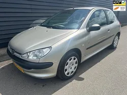 Grijs Gebruikt 2005 Peugeot 206 Hatchback | € 1.695 (Eerlijke prijs)