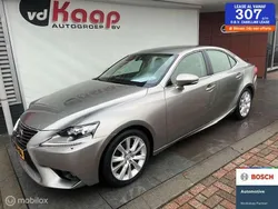Grijs Gebruikt 2014 Lexus IS300h Sedan | € 18.950 (Eerlijke prijs)