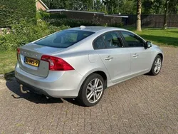 Zilver Gebruikt 2010 Volvo S60 Sedan | € 8.450 (Eerlijke prijs)