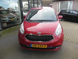 Rood Gebruikt 2015 Kia Venga Comfort Hatchback | € 11.350 (Duur)