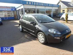 Zwart Gebruikt 2016 Fiat Punto Lounge Hatchback | € 6.445 (Eerlijke prijs)