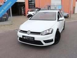 Wit Gebruikt 2015 VW Golf VII Highline Hatchback | € 12.999 (Eerlijke prijs)