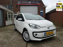 Wit Gebruikt 2014 VW up! high up! Hatchback | € 8.500 (Iets duurder)