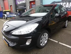 Zwart Gebruikt 2009 Peugeot 308 Style Hatchback | € 1.997 (Eerlijke prijs)