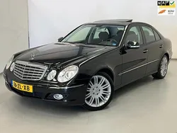 Zwart, metallic lak Gebruikt 2007 Mercedes E220 Elegance Sedan | € 6.750 (Duur)