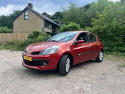 Rood Gebruikt 2006 Renault Clio II Hatchback | € 1.650 (Iets duurder)