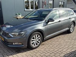 Grijs Gebruikt 2015 VW Passat Highline Stationwagen | € 6.999 (Eerlijke prijs)