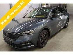 Grijs Gebruikt 2021 Skoda Octavia Business Line Stationwagen | € 20.950 (Eerlijke prijs)