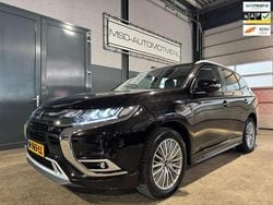 Zwart Gebruikt 2020 Mitsubishi Outlander Intense SUV | € 15.949 (Super prijs)