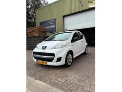 Wit Gebruikt 2010 Peugeot 107 Hatchback | € 1.699 (Eerlijke prijs)