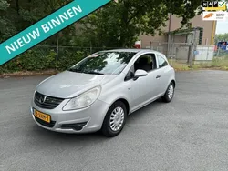 Grijs Gebruikt 2010 Opel Corsa Selection Hatchback | € 1.999 (Goede deal)