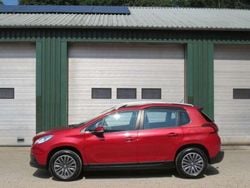 Rood Gebruikt 2017 Peugeot 2008 SUV | € 7.250 (Goede deal)