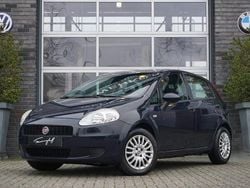 Blauw Gebruikt 2011 Fiat Punto Hatchback | € 1.999 (Eerlijke prijs)